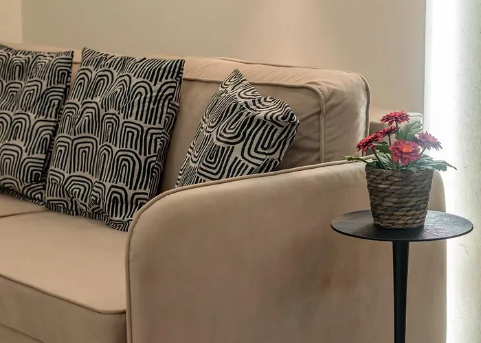 Akacfa-a112 Stylish 2 Bedroom *
